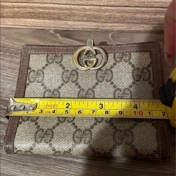 Authentic vintage Gucci wallet - Picture 8 of 11